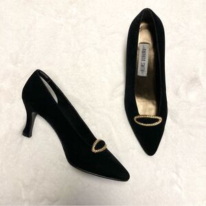 Vintage Amanda Smith Black Velvet Pumps Gold Rhinestone Detail Size 8 Point Toe